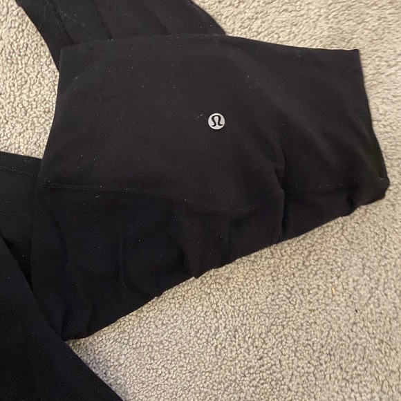 Lululemon Black High Waisted 7/8 Wunder Unders - Picture 2 of 3
